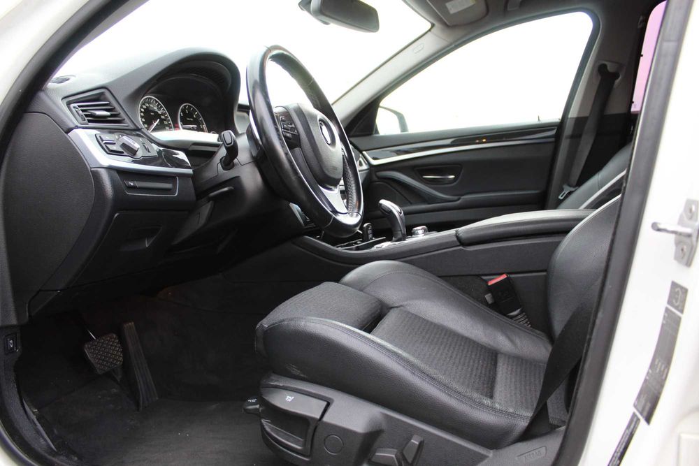 BMW Seria 5 F11 automat 2012 184hp distributie schimbata - proprietar