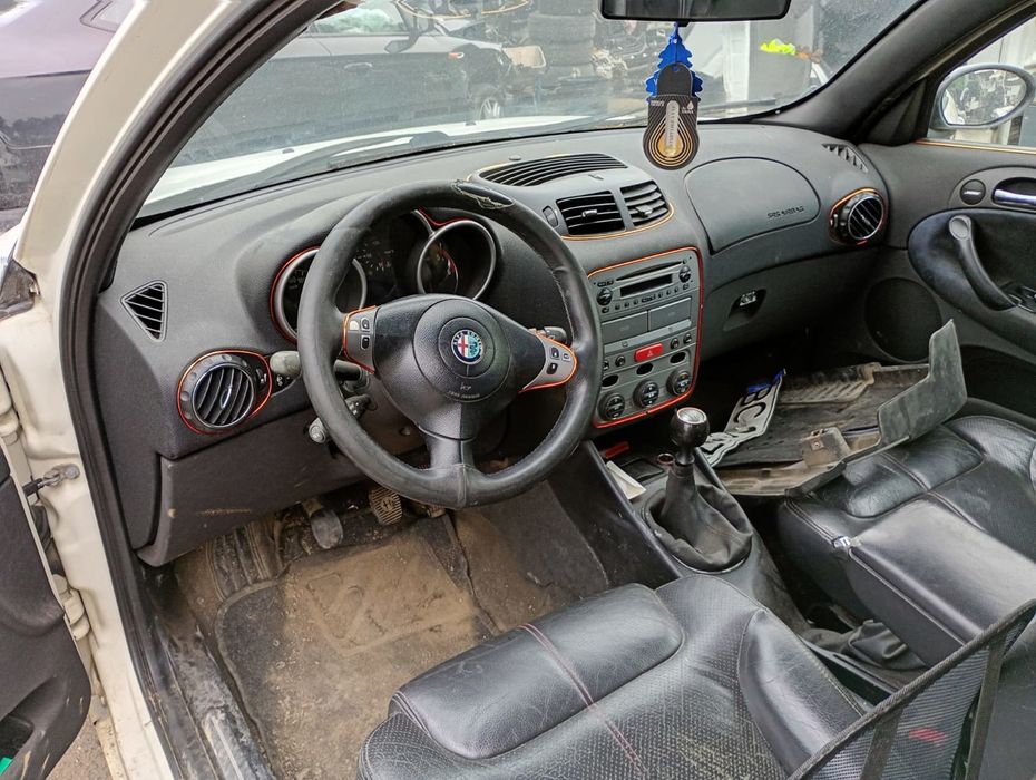 Dezmembrez Alfa Romeo 147 - 1 (2000 - 2004), 1.9 jtd, manual, 937a5000