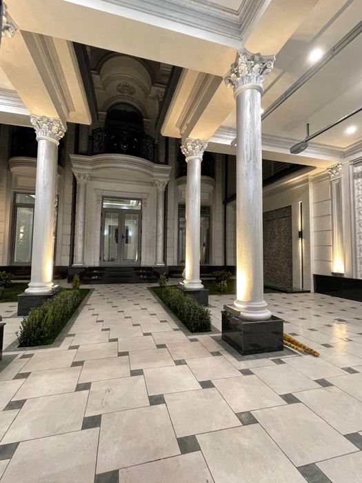 Продается евродом угловой с зади Гостиница Россия