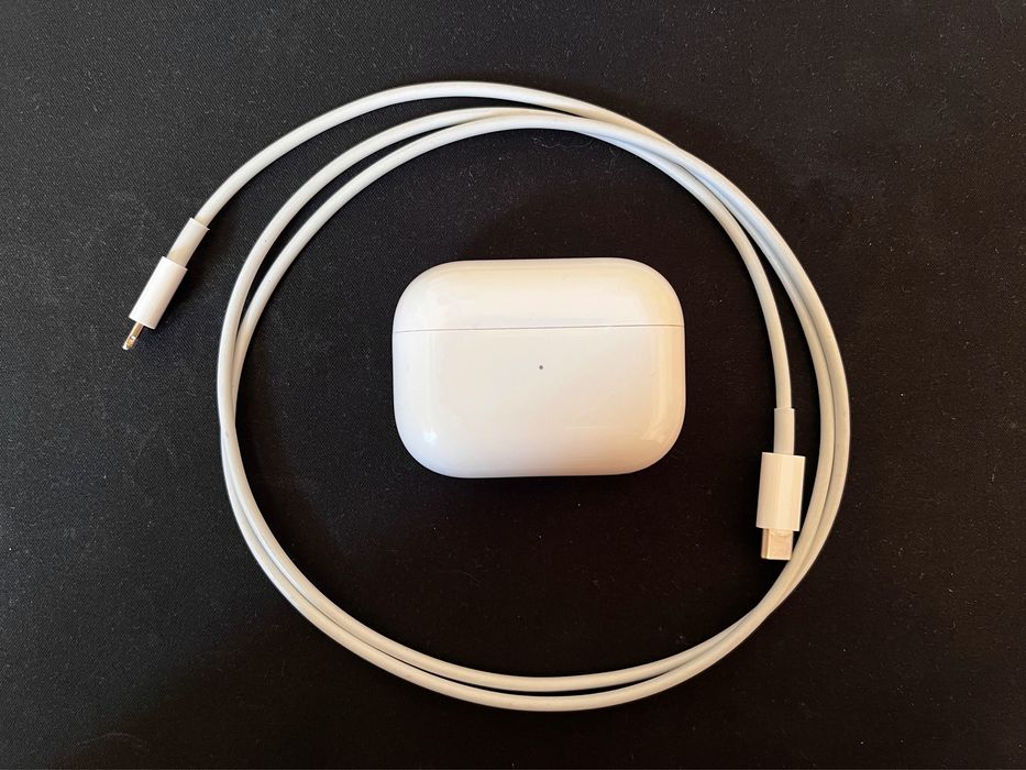 Apple AirPods Pro 2 (Lightning)