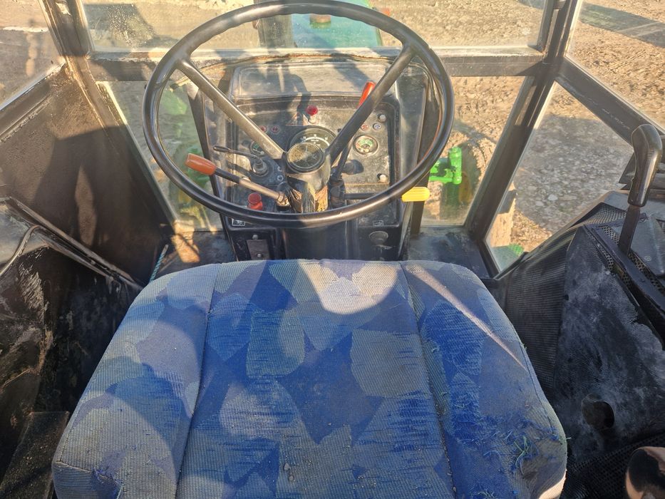 Tractor john deere 2130