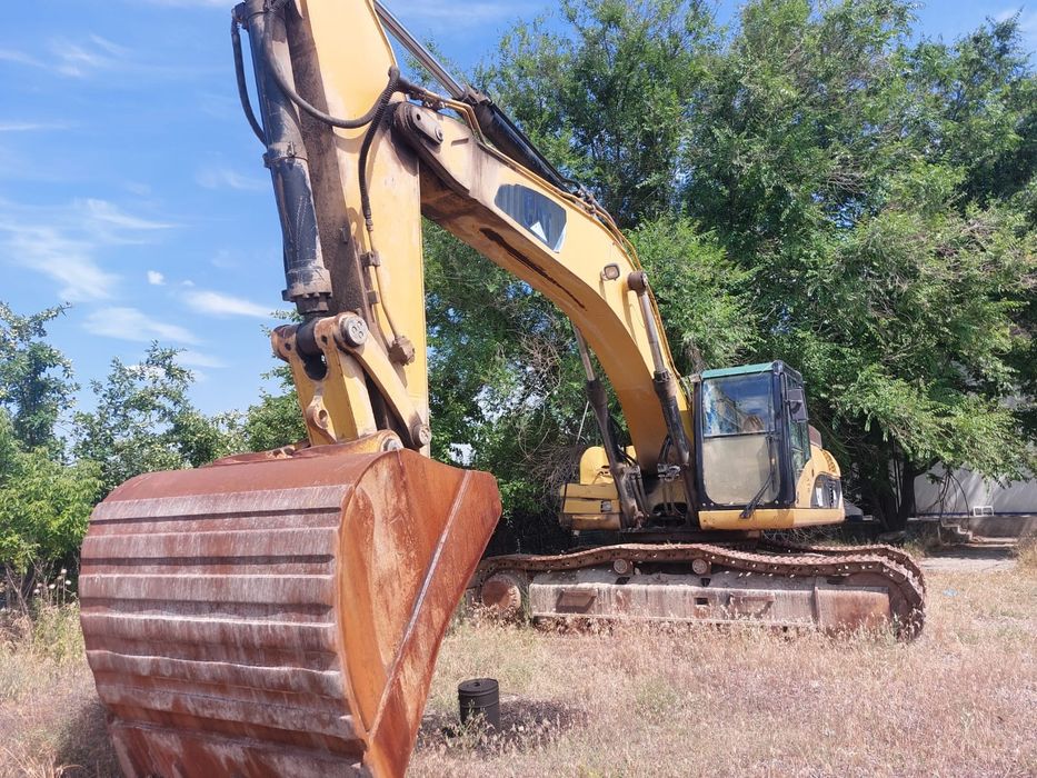 Экскаватор CAT325D, CAT330DL продам