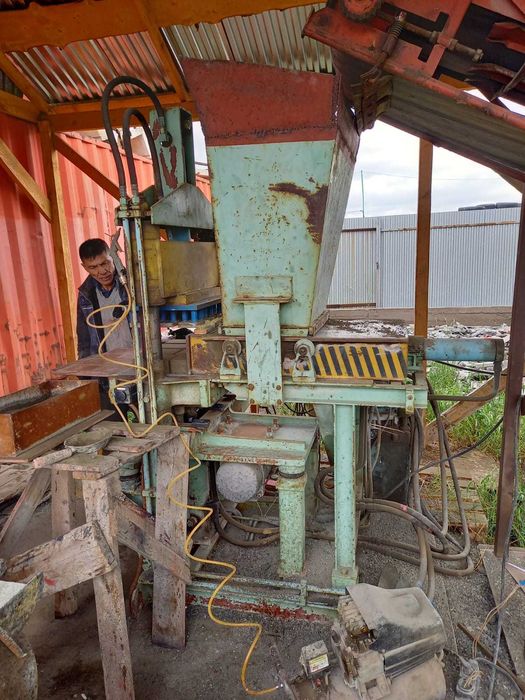 Вибропресс для производства брусчатки