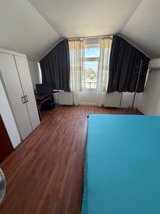 Garsonieră de închiriat