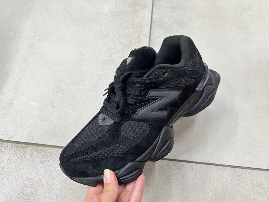 Nb 9060 diferite culori