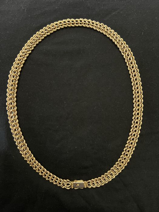 Продам золотую цепочку