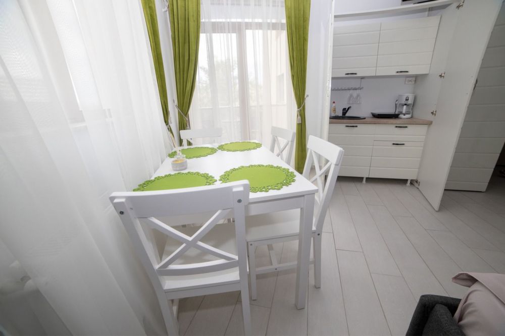 Oferim spre închiriere în regim hotelier apartament cu 2 camere