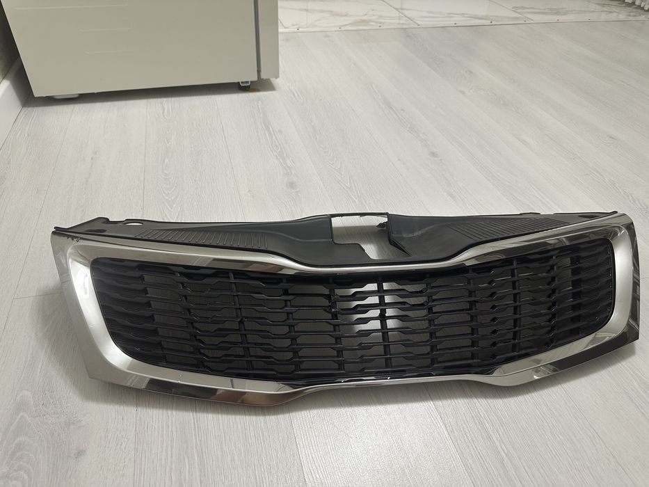 Продам Решотку Kia Rio