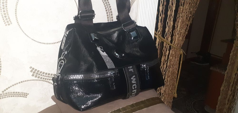 Продам новую женскую сумку