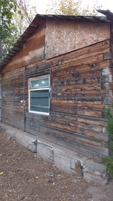 Деревянный домик из бруса.