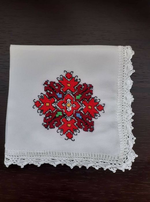 Кърпички с български шевици