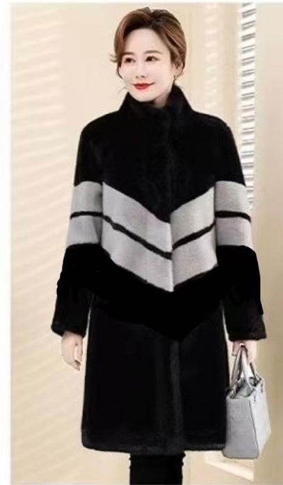 Продам шубы новые