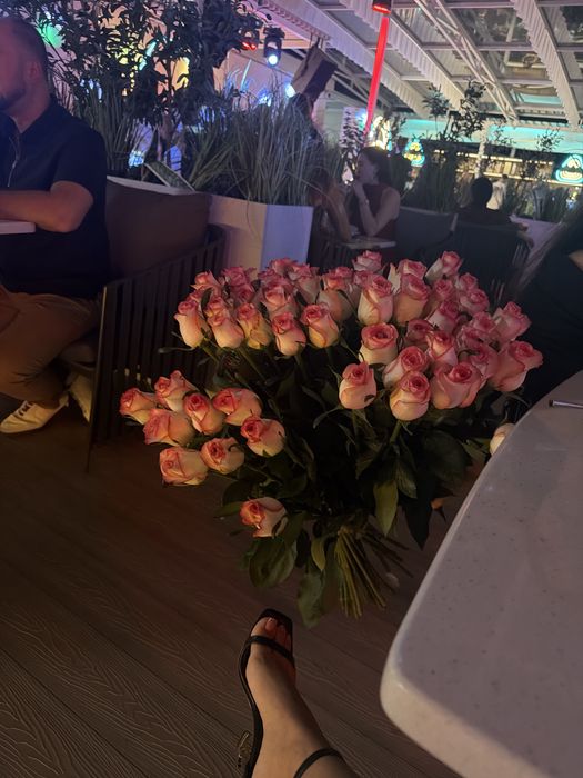 Продам букет 51 роза метровые