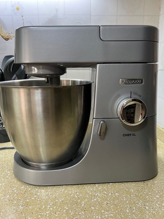 Миксер планетарный Kenwood