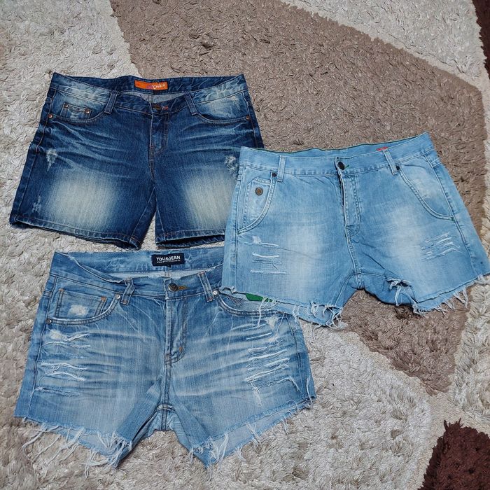 Продам джинсовые шорты