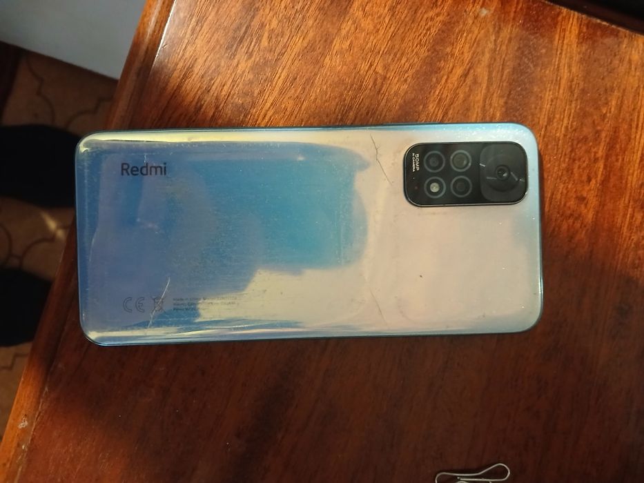 Продам телефон redmi note11