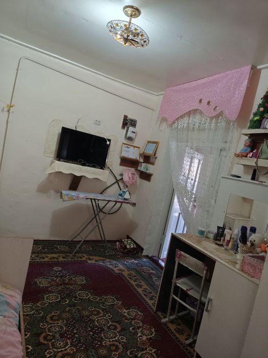 Bõstongʻiq tumaňida 8 sotqlı üy