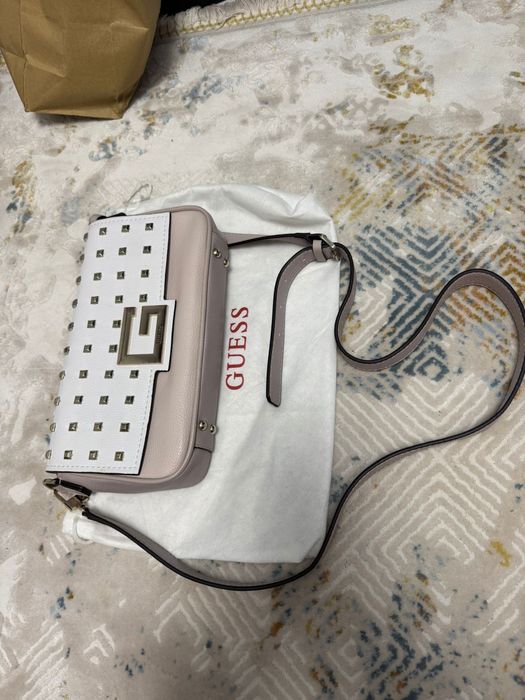 Poseta crossbody guess