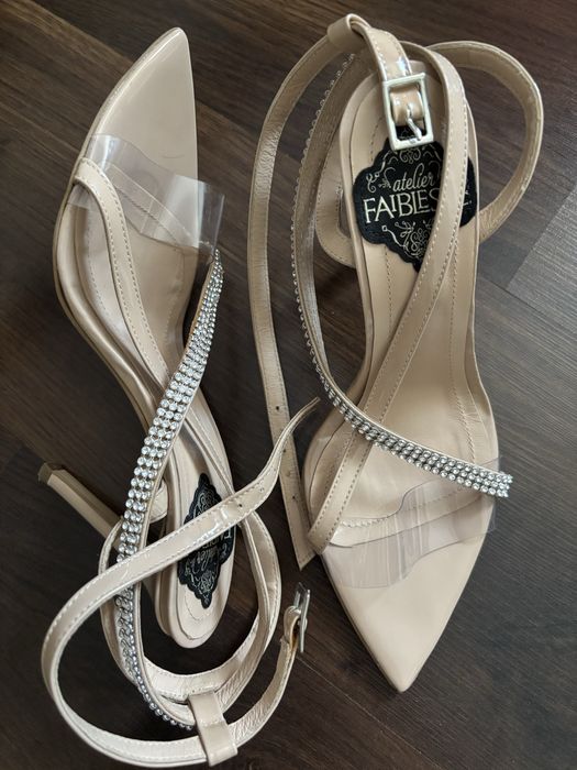 Sandale elegante,Atelier Faiblesse,piele lacuita!