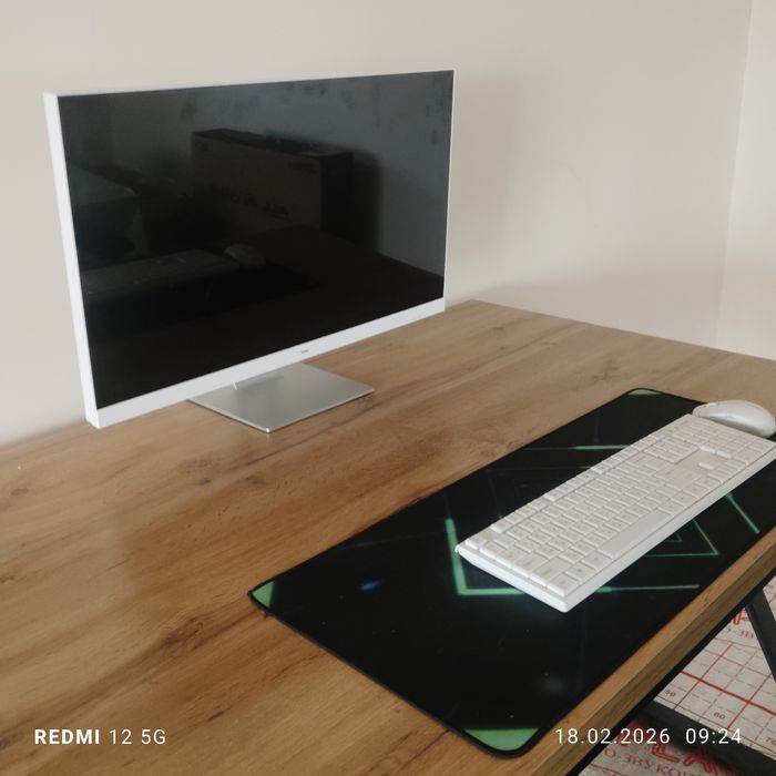 Manablok ofisni stul stol bilan 1 oy ishlatilgan halatlari yangidek