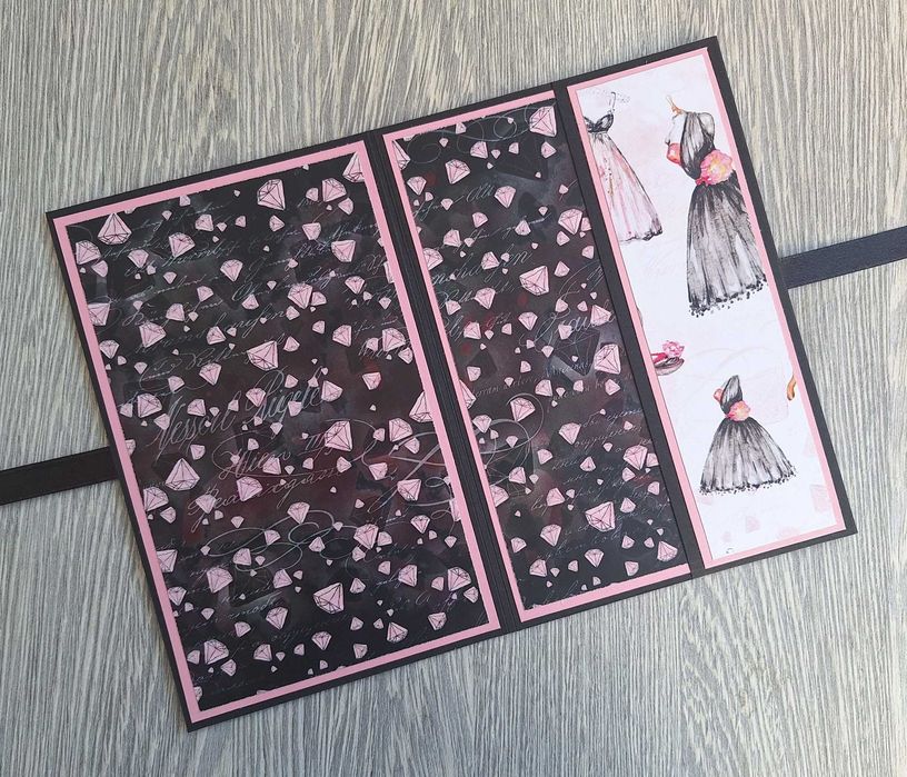 Подаръчен коплект, включващ рамка с декорация със скандинавски мъх, картичка и подаръчна кутия