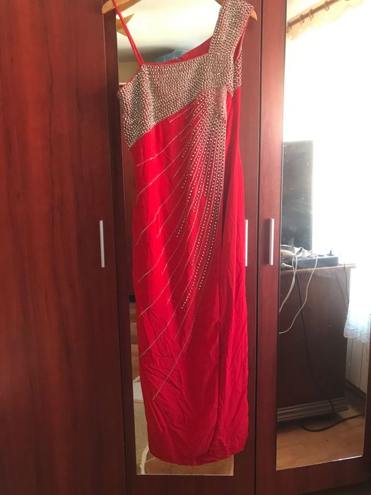 Rochii elegante de seară