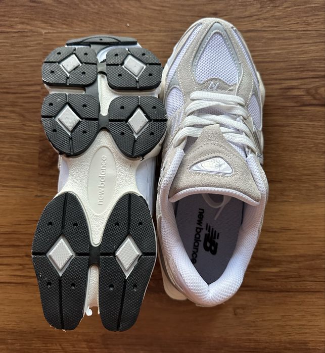 Мъжки маратонки New Balance 9060 с бродирано лого