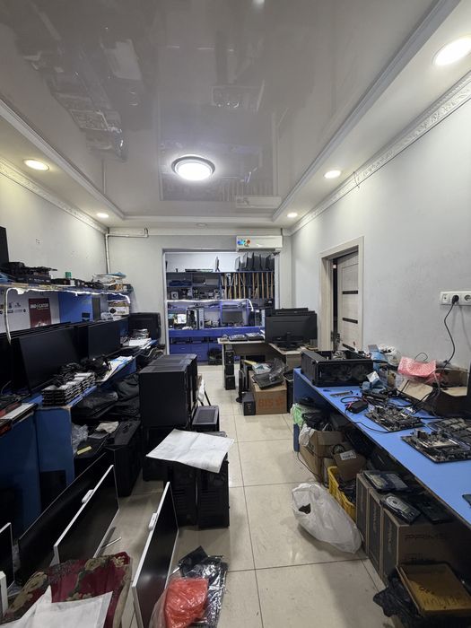 Мега планет Метро 70 кв.м Нежилое на первой линии