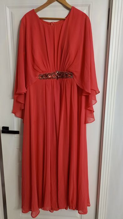 Платье разные новый