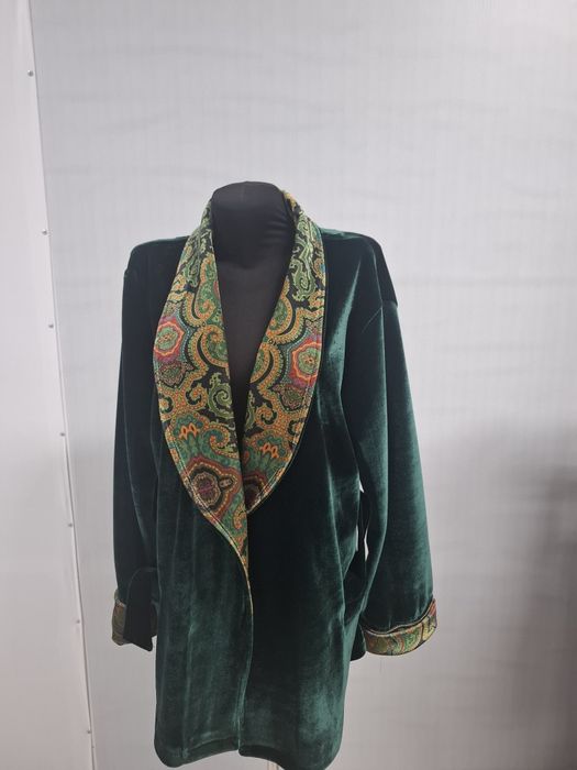 Жилеты с орнаментом