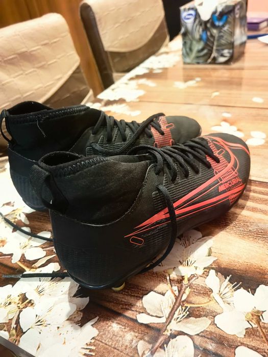 Детски бутонки Nike за деца 37 номер почти нови Цена 50 лева