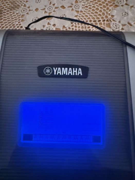 Продава се синтезатор Yamaha