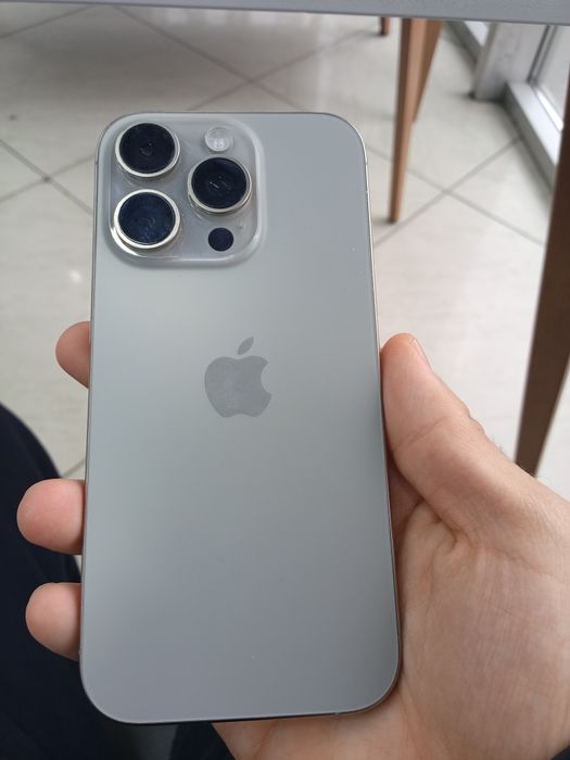 Айфон 16 про в хорошем состоянии