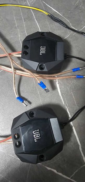 kit AUTO  filtru JBL pentru upgrade pe 3 căi + 2,dif. Hertz HL 70