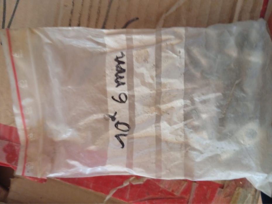 Продаю старые металы запчасти