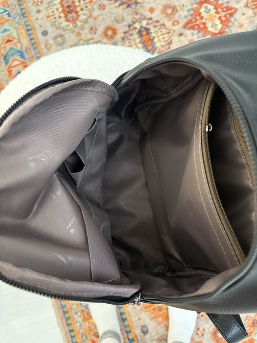 Новый кожаный рюкзак