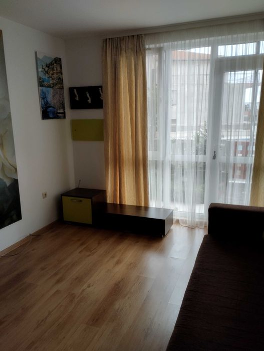 Продава се Тристаен апартамент в Бяла - 84 кв.м за 929 €/кв.м - Снимка #1