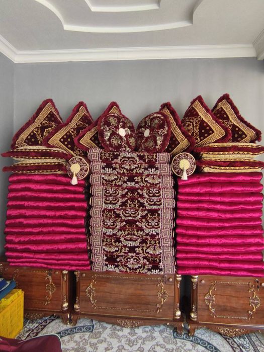 Mebel kamot va sandiqlar sotiladi zudlik.bilan!