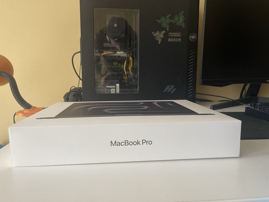 Macbook pro 14 M5 chip (НЕОТВАРЯН)