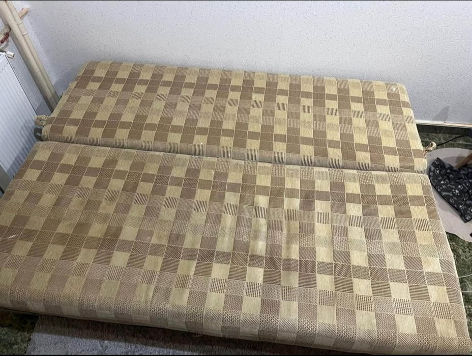 Vând Canapea Extensibilă