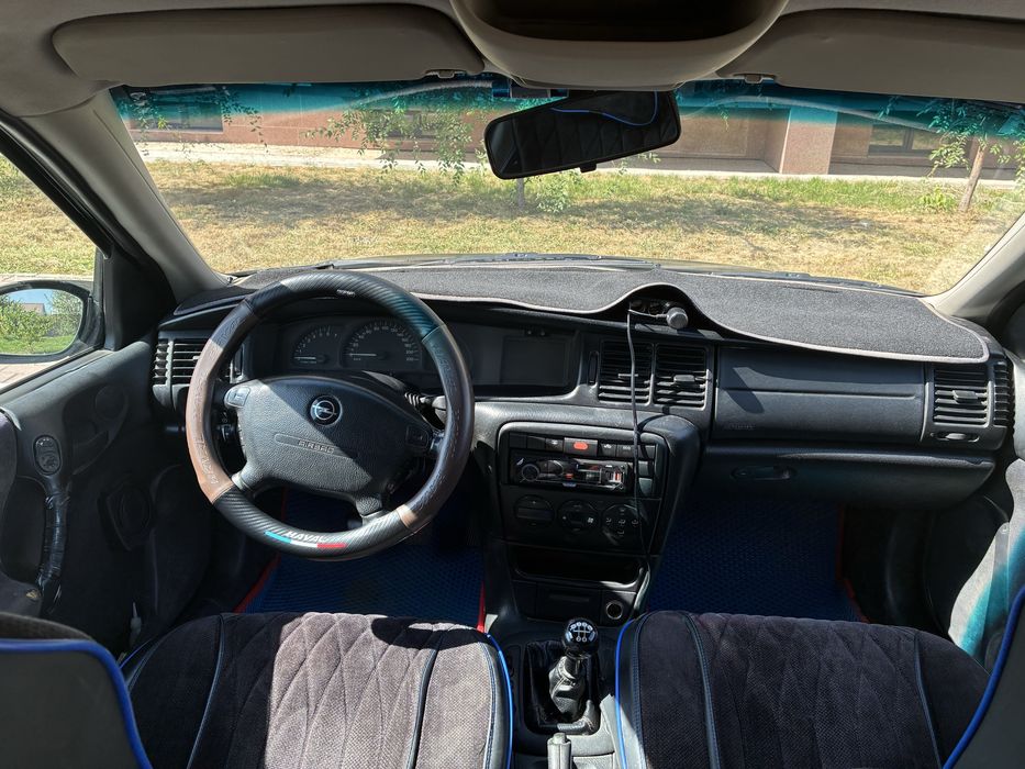 Opel vecta 2001