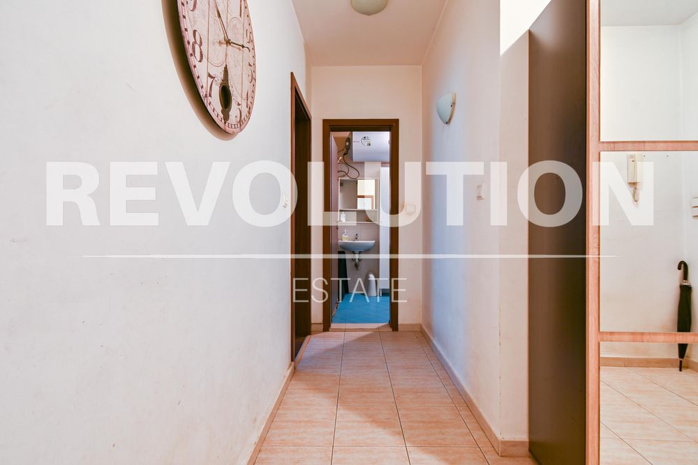 Двустаен апартамент в ж.к. Лозенец