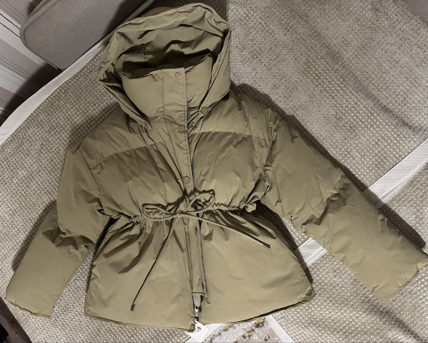 Продам новую куртку