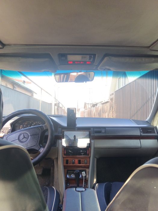 Продам Мерседес Е200