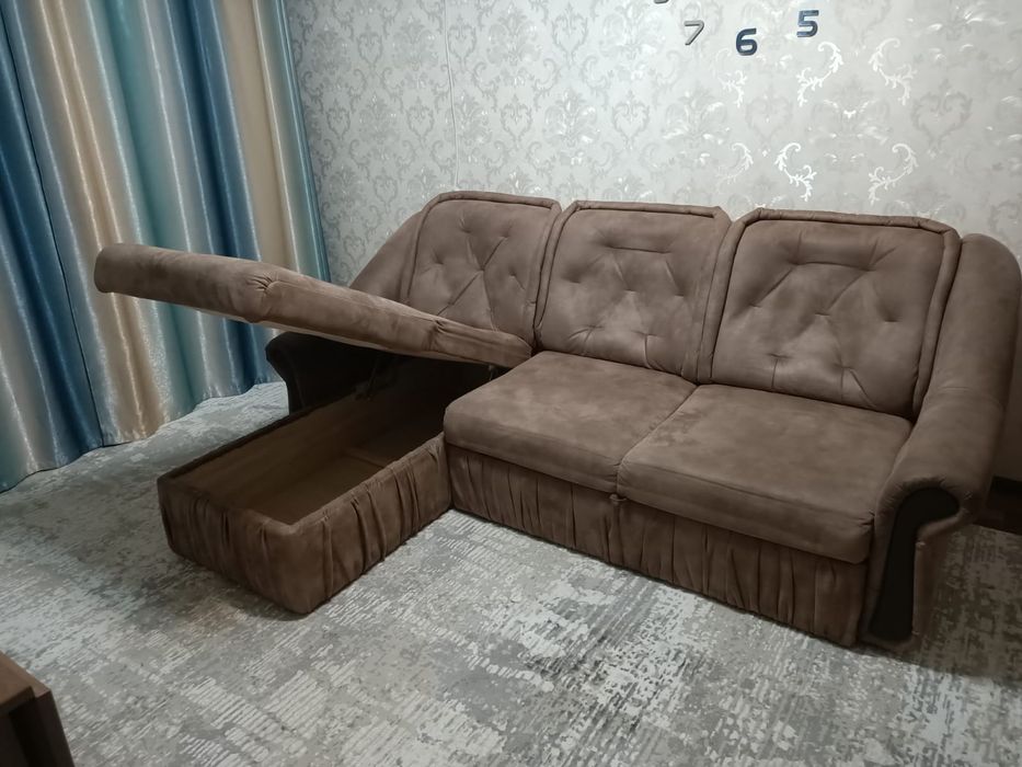Продам диван с атаманкой