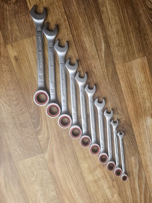 Set 10 chei combinate cu clichet BOSCH