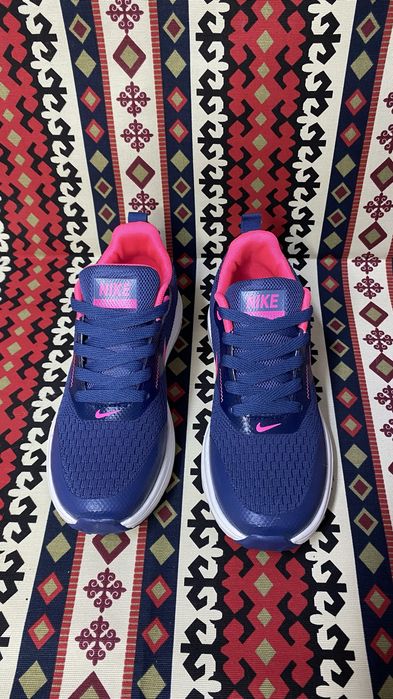 Женские кроссовки найк nike