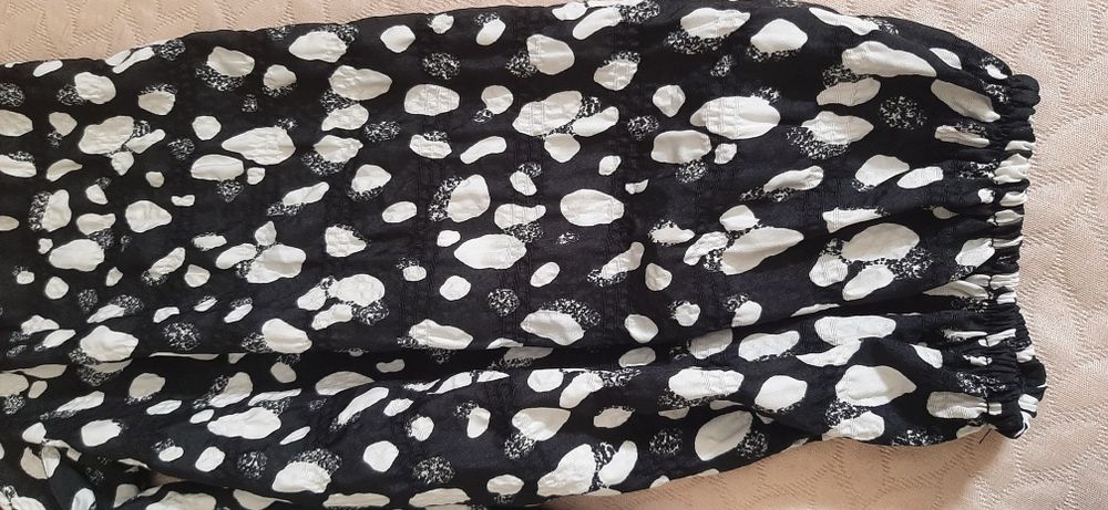 Rochie  purtată  o singură dată,marimea S