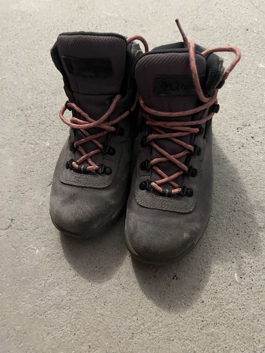 Hiking shoes/ Papuci drumetie Columbia