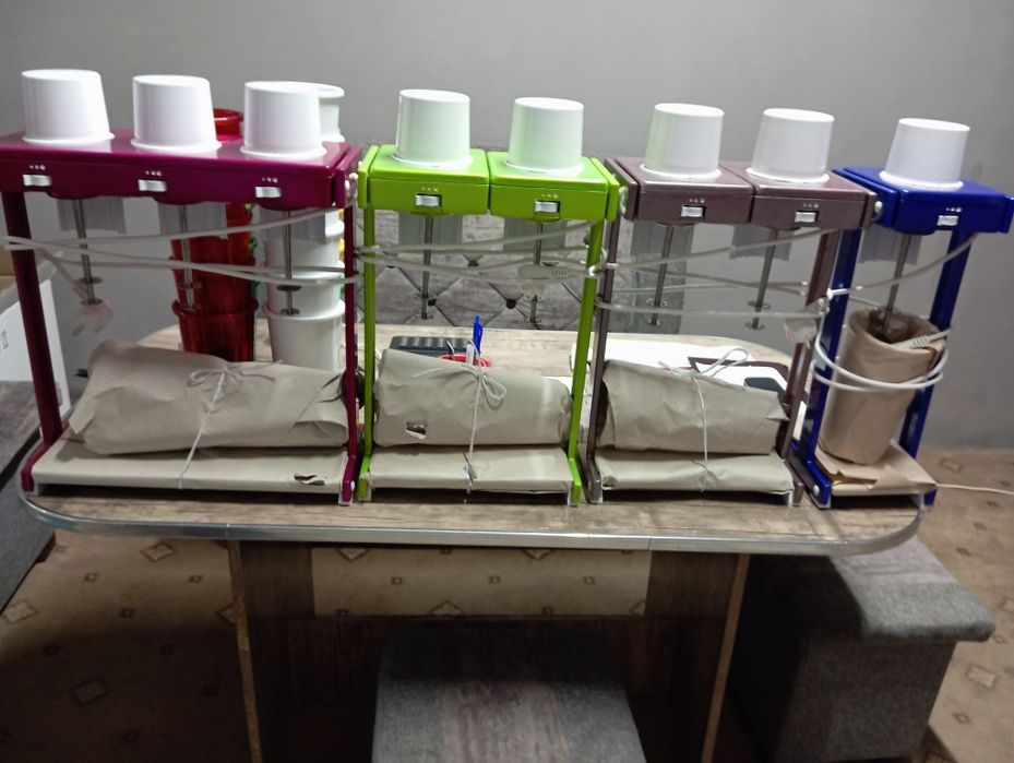 Продам аппарат для приготовления молочных коктейлей миксер Воронеж-4 Р